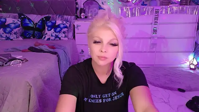 LexY-'s cam snapshot