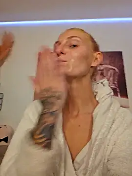 LessiaMia's cam snapshot