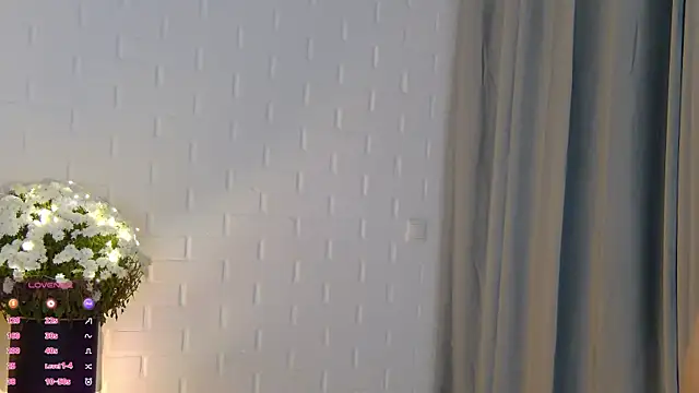 _RiverLov's cam snapshot