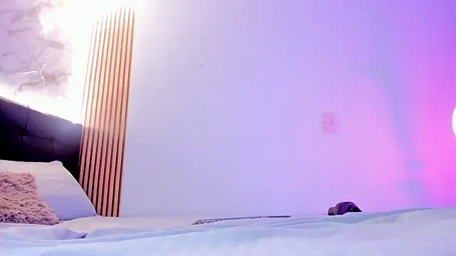 Scarlet_DLuce's cam snapshot