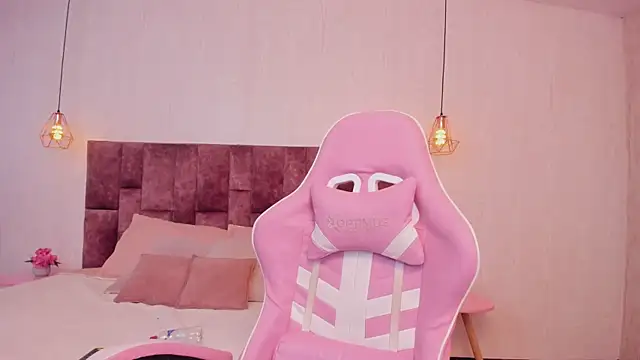 BellaClarck's cam snapshot