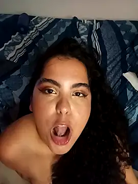 Elara_Nova's cam snapshot