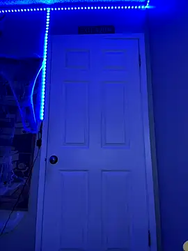 Cutiepiespanks's cam snapshot