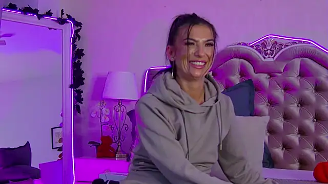 KinkyAmelie's cam snapshot