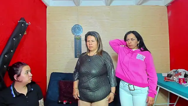 lesbiancuple live sex cam