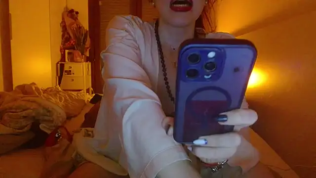 Regina_5's cam snapshot