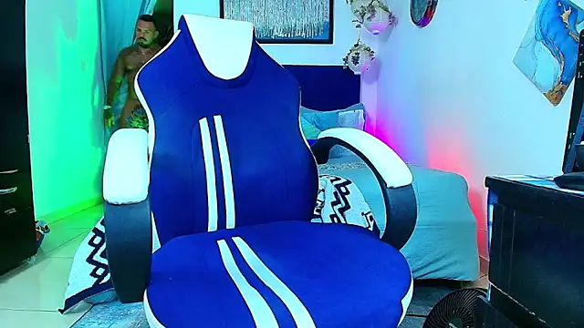 Adil_aminn's cam snapshot