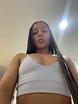 Brunettecollins05's cam snapshot