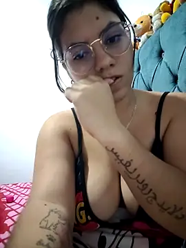 harper_ks's cam snapshot