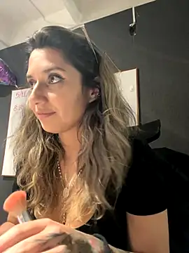 Isabella_Varella live sex cam