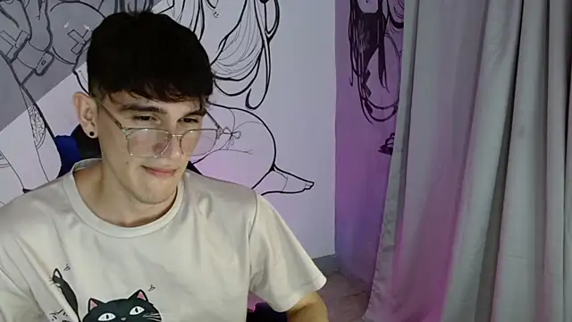 naif_fummy1's cam snapshot