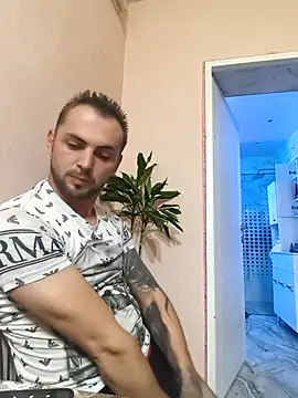 papichulo0099's cam snapshot