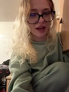 Lilbratofficial's cam snapshot