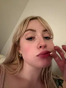 seeunexttuesday's cam snapshot