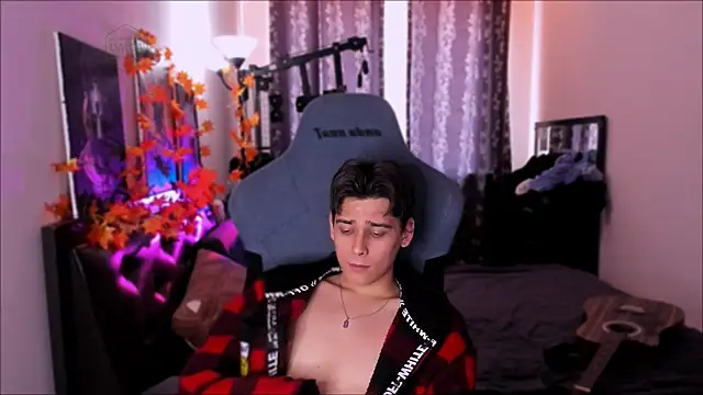 Foxicfu's cam snapshot