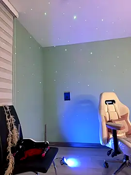 sharon_leone26's cam snapshot