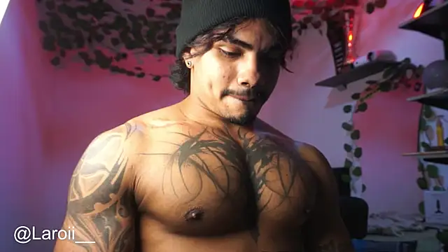 Young_laroi live sex cam