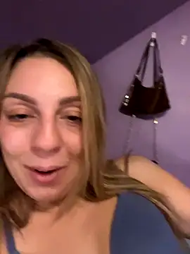 AmberLustXXX's cam snapshot