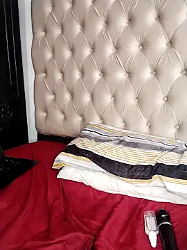 CuteBootyBae's cam snapshot