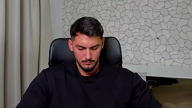 ClintMasters live sex cam