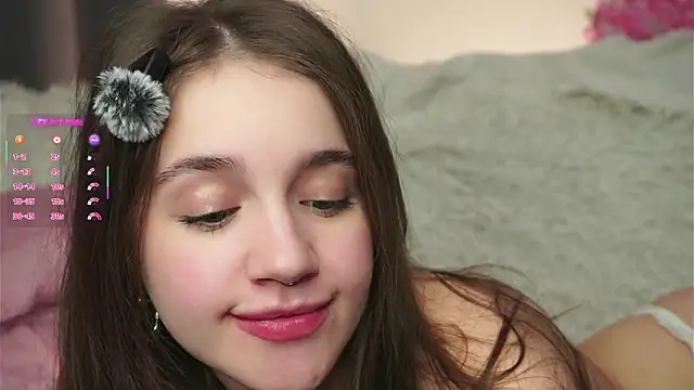 AmiLewis live sex cam