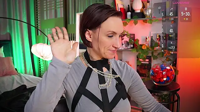 UmaTruewoman's cam snapshot