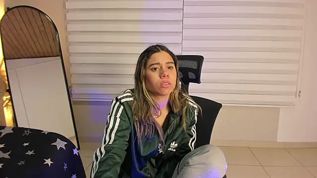 Rachell_criss's cam snapshot