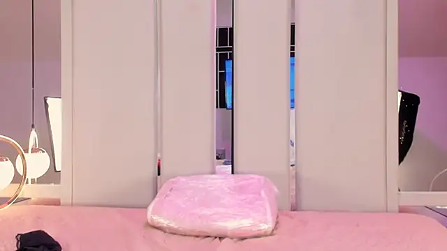 Ameliatrevicott's cam snapshot