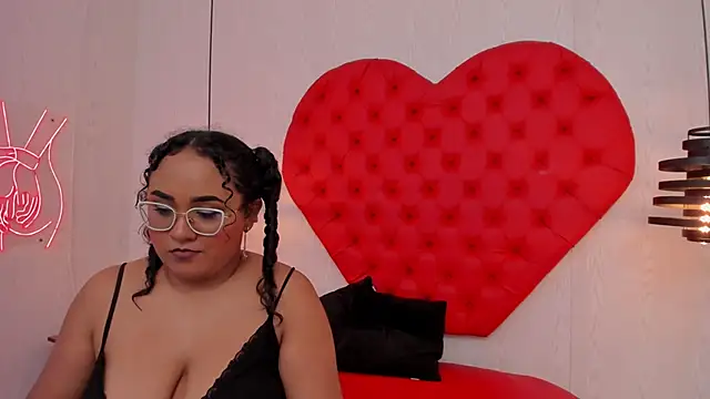 Zara_BBW's cam snapshot