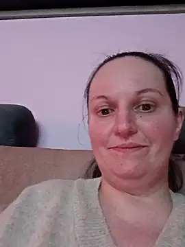 BustyLadyAlma's cam snapshot