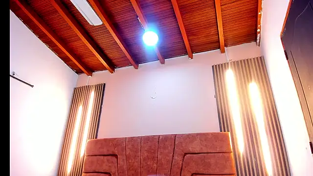 FYKMOR_1's cam snapshot