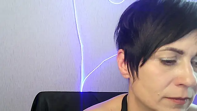 Ashley_Brookss's cam snapshot