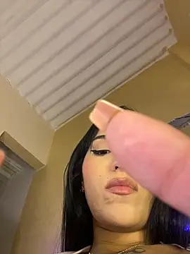 Sweetie_Arianna's cam snapshot