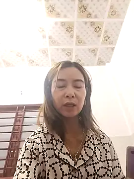 Sexy-ladyboobs20's cam snapshot