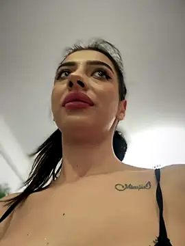 LaraVegas_'s cam snapshot