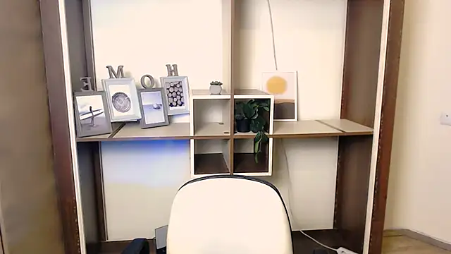 _AngeliaFlow_'s cam snapshot