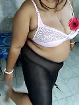 Queen_Meena's cam snapshot