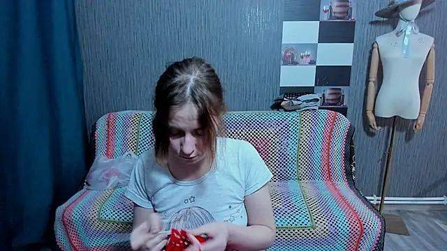 pa1e_pr1ncess's cam snapshot