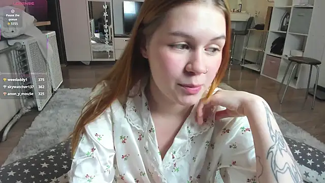 HeatherNextDoor live sex cam