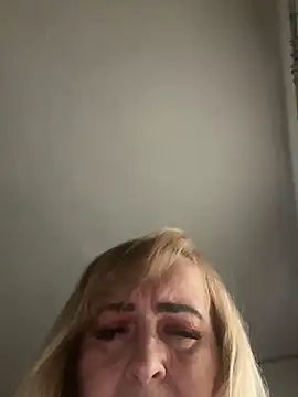 Irina2909@xh live sex cam