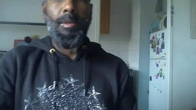 frenchblackc31's cam snapshot