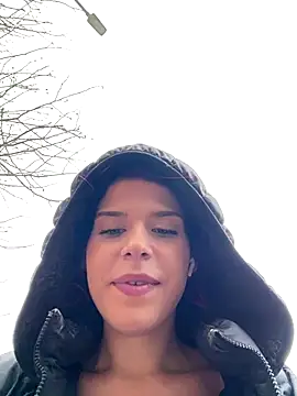 RiriRoseey live sex cam