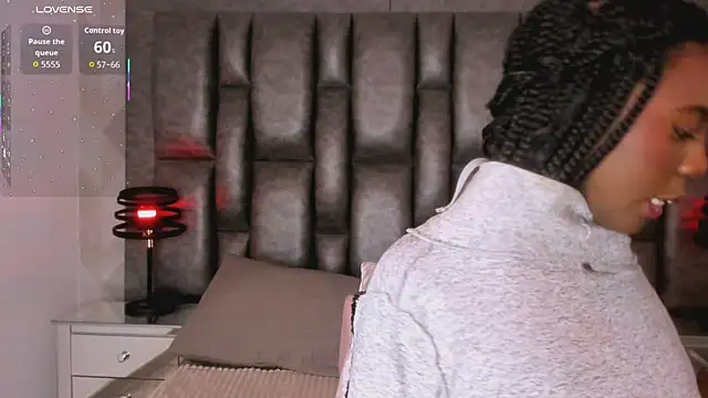 AmiraMorgan's cam snapshot