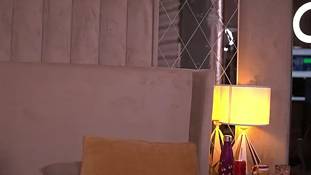 FrancescaDante's cam snapshot