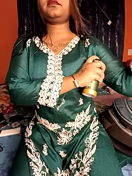 Hot_Urvi live sex cam