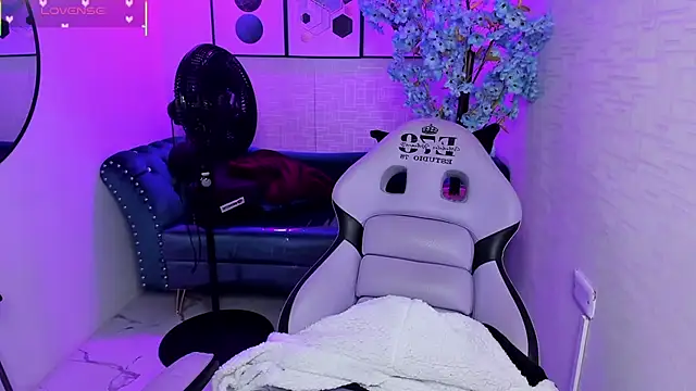 Theia_moon's cam snapshot