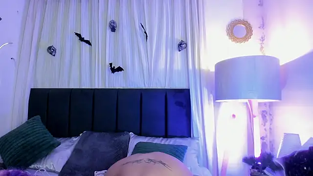 party-naugthysex's cam snapshot