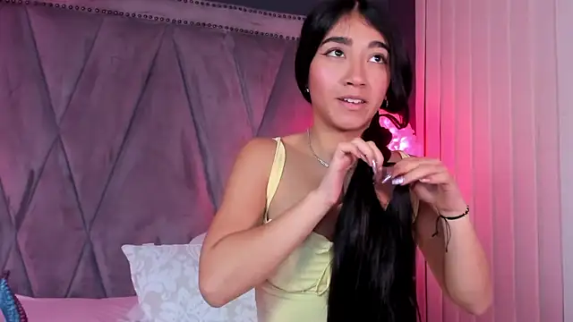 Mariana_Kalo's cam snapshot