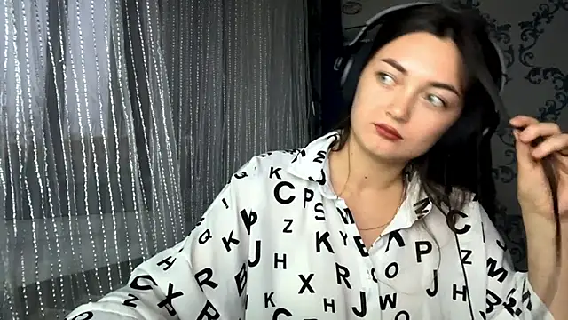 TwotyBright's cam snapshot