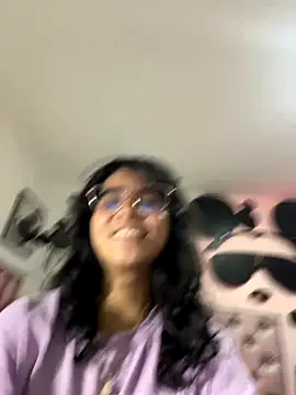 _vaiolet_owo's cam snapshot